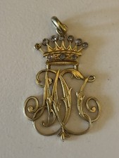 Monogramm Anhänger mit Krone