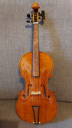 Ehemaliger orchestermusiker - ehemaliger,
