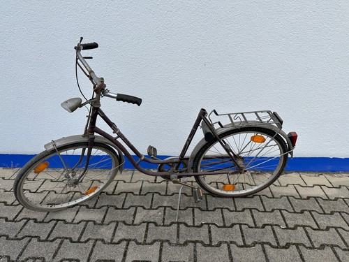 Defektes damenrad westfalen - damenrad,