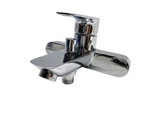 Wandmontierte Wannen- und