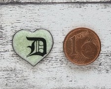 1970er Emaille Herz grün Buchstabe D Vintage Geschenk alt Name Liebe süß Retro