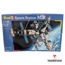 Raumstation / Space Station