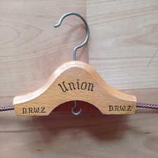 D.R.W.Z. - ALTER KLEIDERBÜGEL