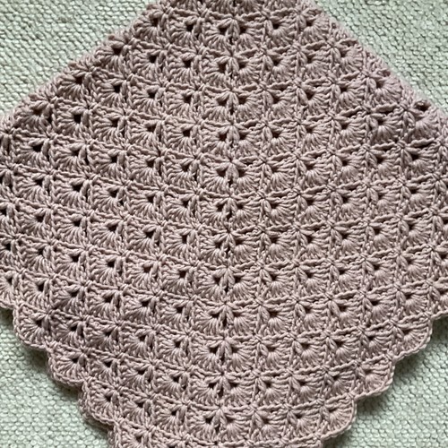 Handgehäkelte/gestrickte