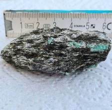 Seltene klare Smaragd X auf