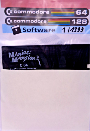 Commodore 128 maniac - --,