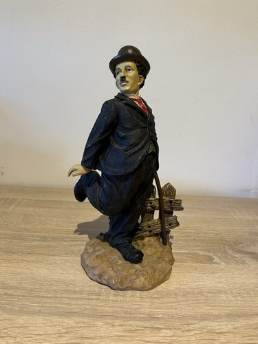 Charlie chaplin figur - charlie,