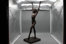 Bronze Figur  Alexander Hromych "Human Grace" Bronze Sculpture