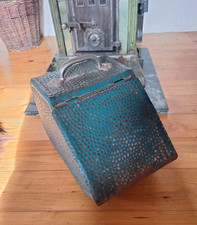 Alter Kohlekasten, Kohlenkiste, Kohlenschütte, Kohlen, Schütte, Pflanzgefäss