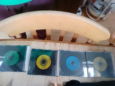 Leere schwarz. gelb grün blau