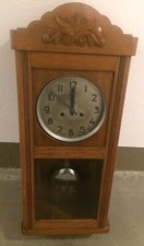 Alte wanduhr pendeluhr - wanduhr,
