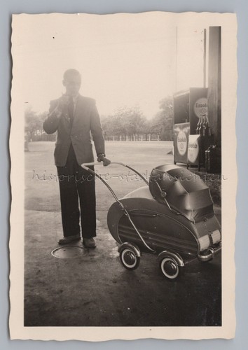 Mann mit kinderwagen - kinderwagen, an