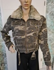 NEU *** Camouflage-Kurzjacke mit Fellimitat-Kragen, Nieten und Stickerei Gr. L