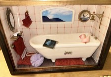 Unikat: Puppenhaus Puppenstube Badezimmer Badewanne Zubehör Ente Föhn Spiegel