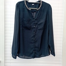 Bluse marine Blau mit sehr schönem Kragen perlenbestickt S.Oliver Größe 46