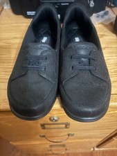 Sketchers Womens 8 Slip-ins