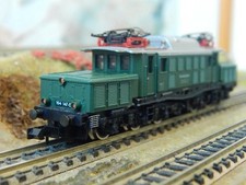 Arnold 2310 : DIGITALE E-LOK BR 194 147-5 "KROKODIL" "DB" IN GRÜN SPUR N MIT OVP