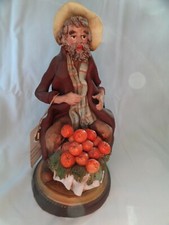 Skulptur Figur alter Mann mit