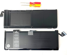 Original Apple Macbook Pro 17"