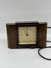 Elektrische Vintage Tischuhr