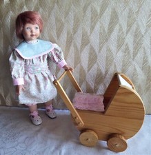 HEIDI OTT PUPPE SWISS "FINCHEN"  30 cm groß   SELTEN  mit PUPPENWAGEN aus HOLZ