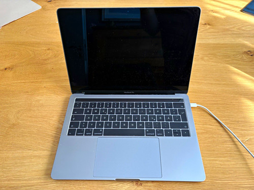 Apple macbook pro notebook - pro,