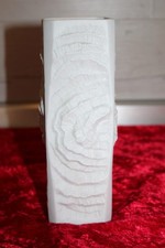 VINTAGE KAISER BISQUIT, RELIEF