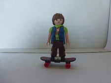 Playmobil 5157 Boys  Serie 2  "Skater" Junge Wendekopf Skateboard Sport Figur
