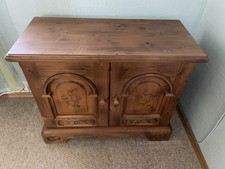 Voglauer Schränkchen Zweitürig Braun Anno 1600 NUR ABHOLUNG!!!