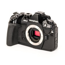 Olympus OM-D E-M1 Mark II