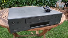 LOEWE ViewVision VV 8106H VHS Videorecorder - HiFi STEREO - SHOW VIEW - PAL