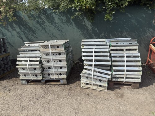 10x 600mm metall - 10x, beton
