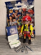 Playmobil 71889 Figur Serie 28 Boys Sanitäter Feuerwehr Helm Koffer Sammelfigur