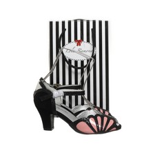 Lola Ramona, High Heels