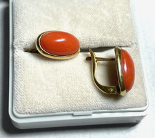 Solide 750 Gold 18 K Ohrringe Natur Lachs Koralle Cabochon Juwelier Klassiker