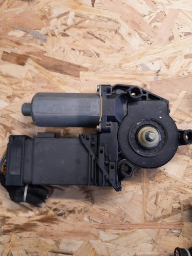 Fensterhebermotor vorne rechts