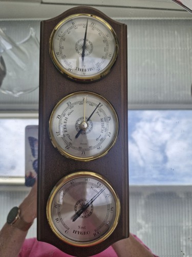 Wetterstation aus massivholz - wetterstation,