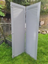 Doppelter Fensterladen -