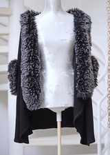 Wickeljacke Überwurf Poncho schwarz Wolle mit Kunstfell Jacke DMJ M/L