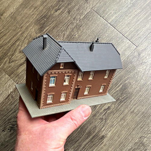 Pola spur wohnhaus - pola, n