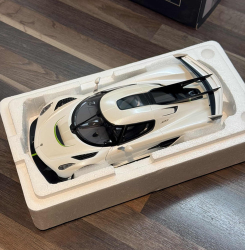 Spirit koenigsegg - –,