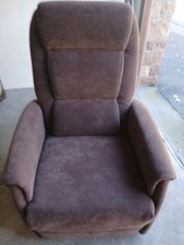 Neuw. Fernsehsessel HIMOLLA elektrisch mit Aufstehhilfe Nuvano Leder