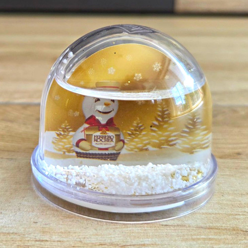 Schneekugel ferrero mit - schneekugel,