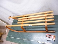 7283.     Alter Schlitten