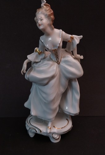 Porzellan figur elegante dame - figur,