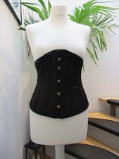 Tolle Satin Unterbrust Corsage