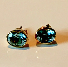 Exklusive Ohrstecker Gold