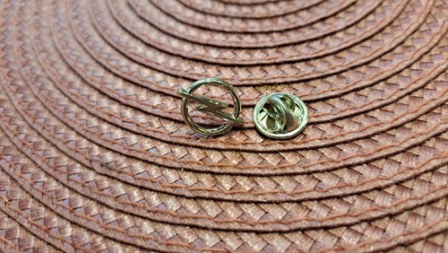 Kleine anstecknadel pin - kleine, opel