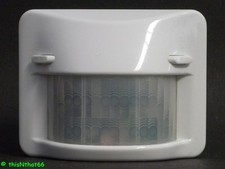 Busch-Jaeger 6132-24G-102 EIB KNX Bewegungsmelder Wächter-Sensor 180 Komfort II