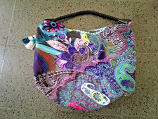 Desigual Handtasche - wunderschönes buntes Muster, geräumig mit 2 Innentaschen